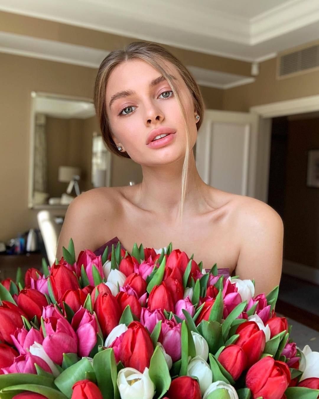 Селфи с тюльпанами