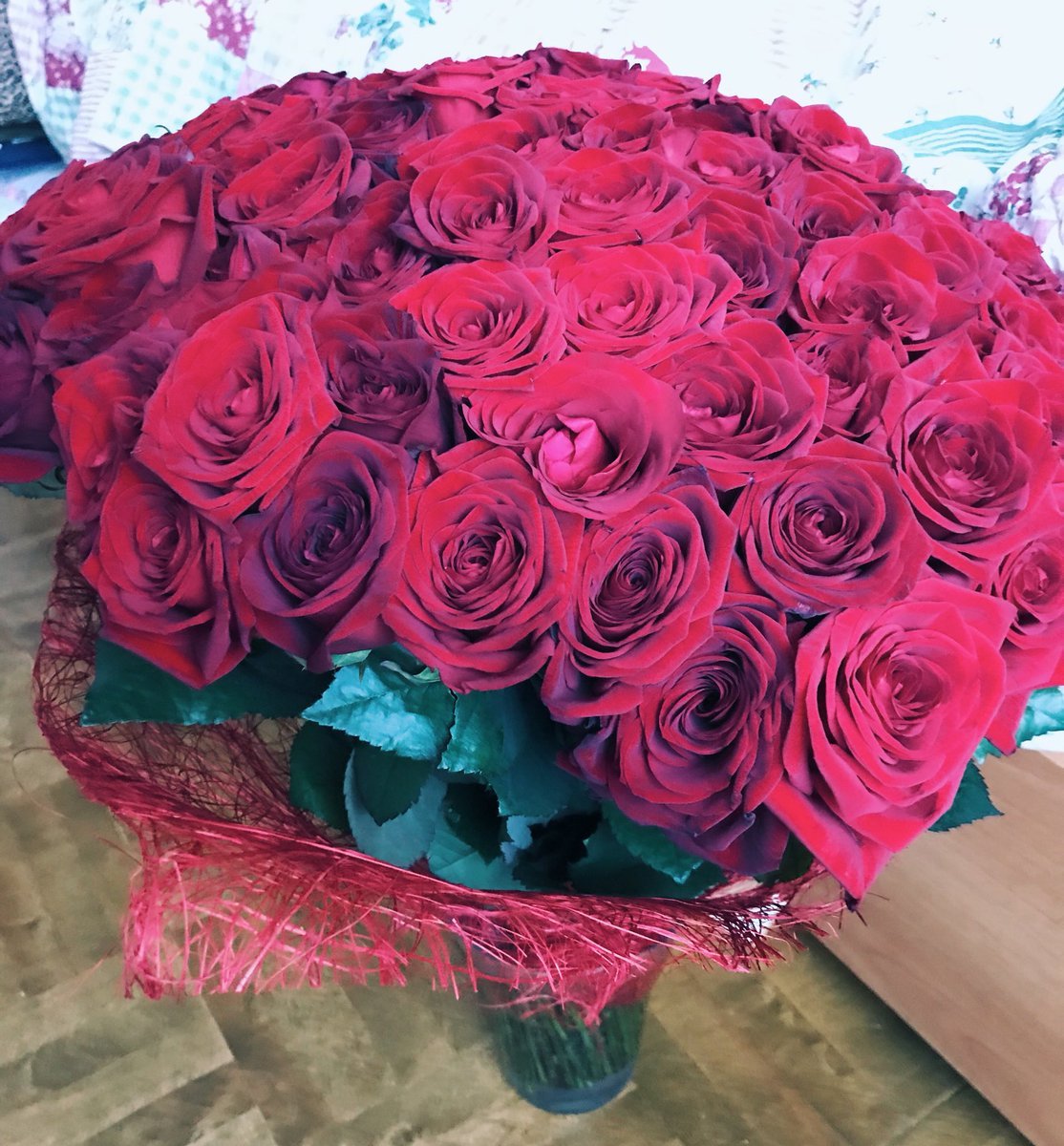 Букет живых роз