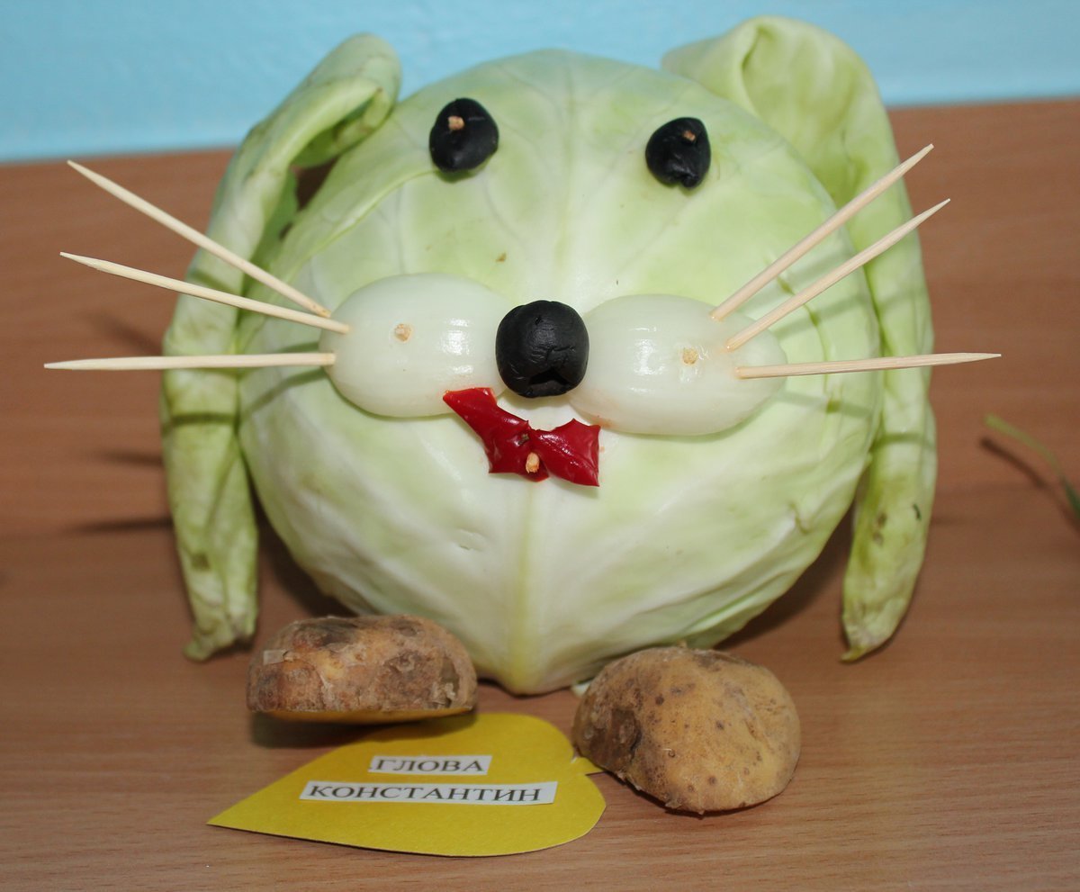 Мышка из овощей и фруктов