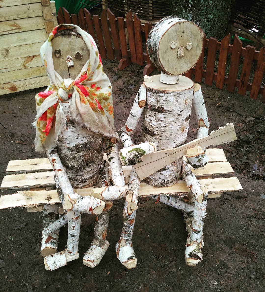 Фигурки из березовых Чурбаков
