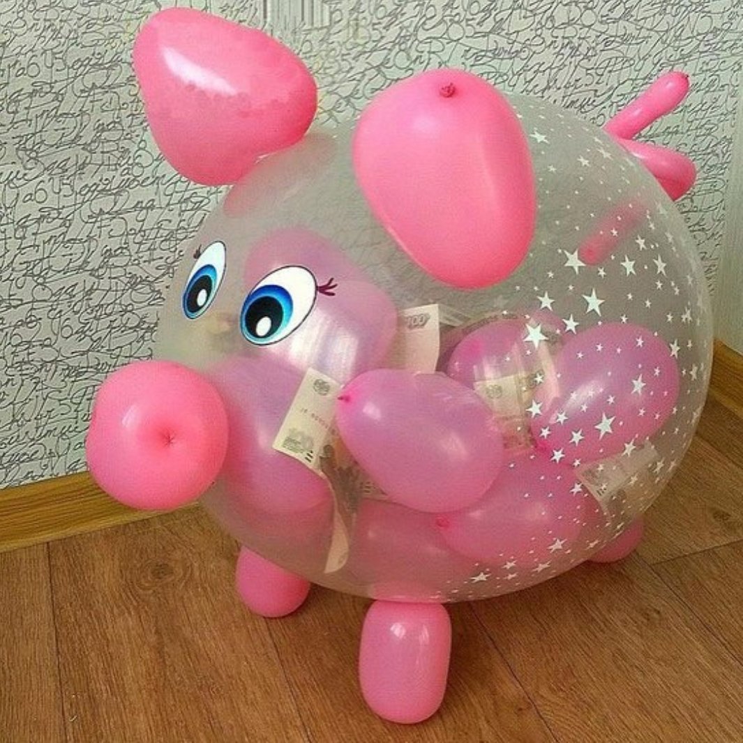 Свинья из шаров