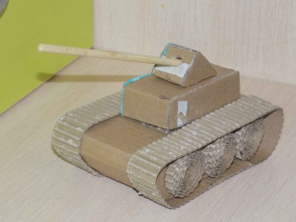 Танк из гофрокартона