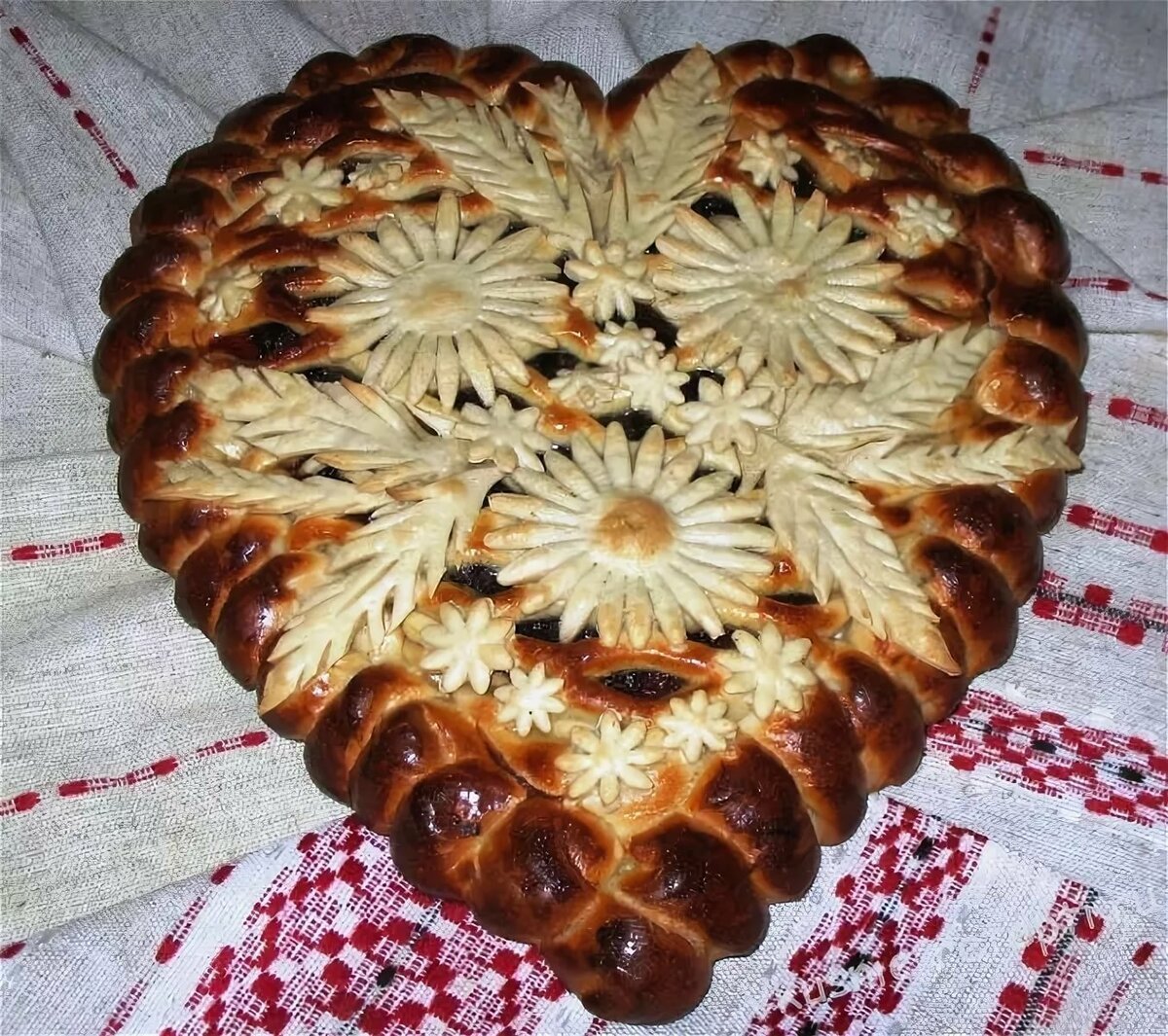 Украшение дрожжевых пирогов