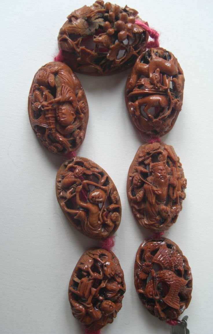 Четки из косточек персика