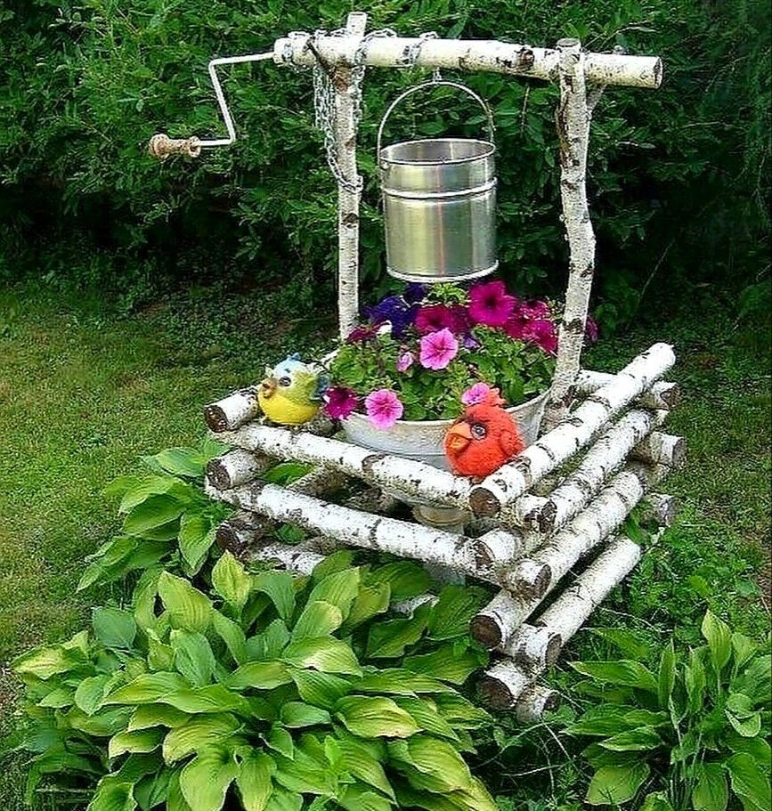 Колодец из березовых поленьев декоративный
