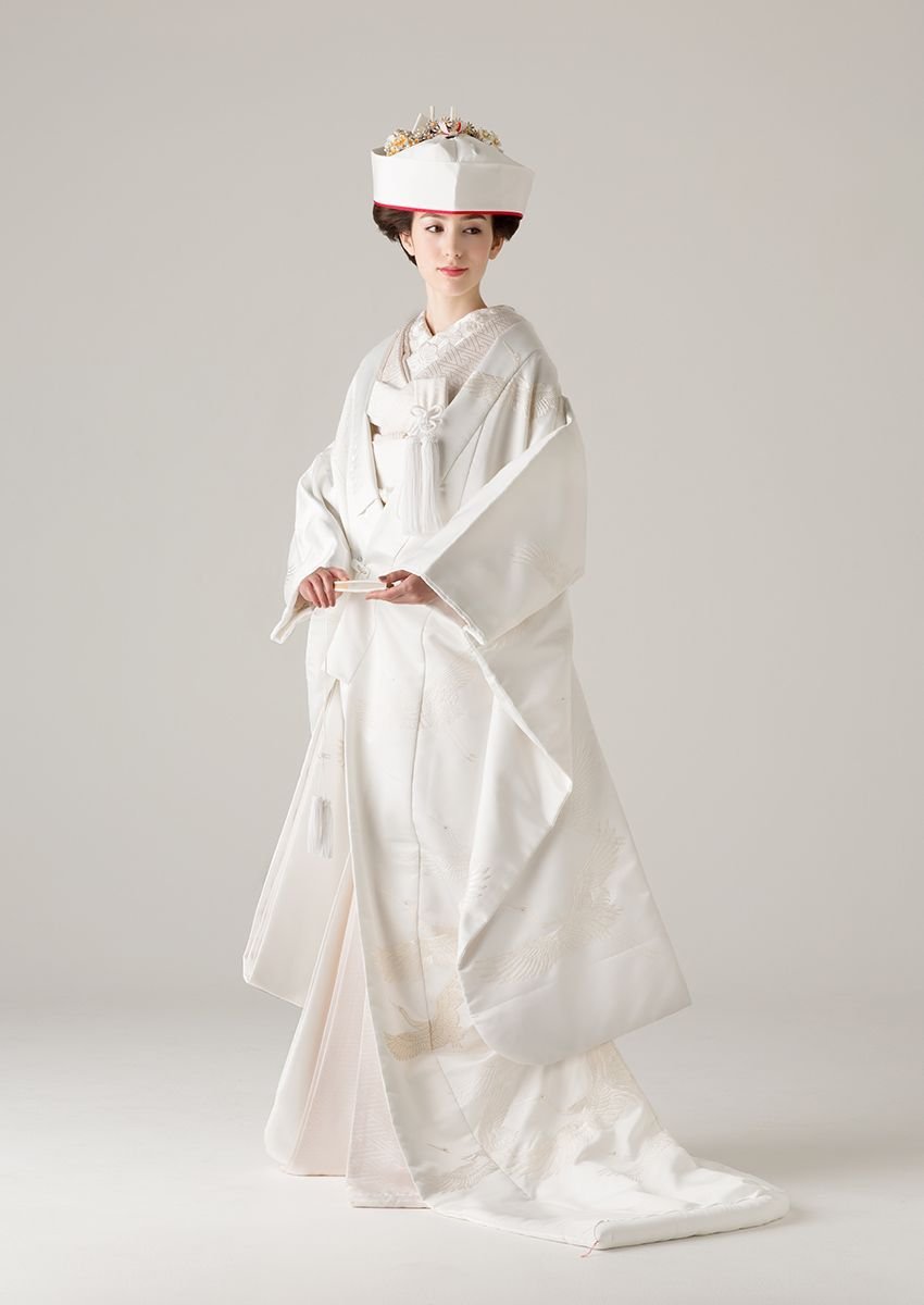 Свадебное белое кимоно