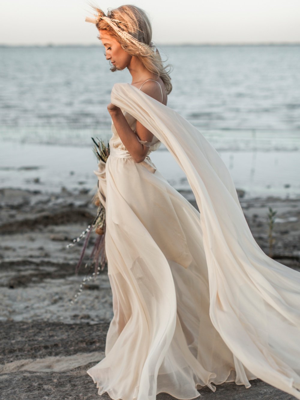 Морское свадебное платье