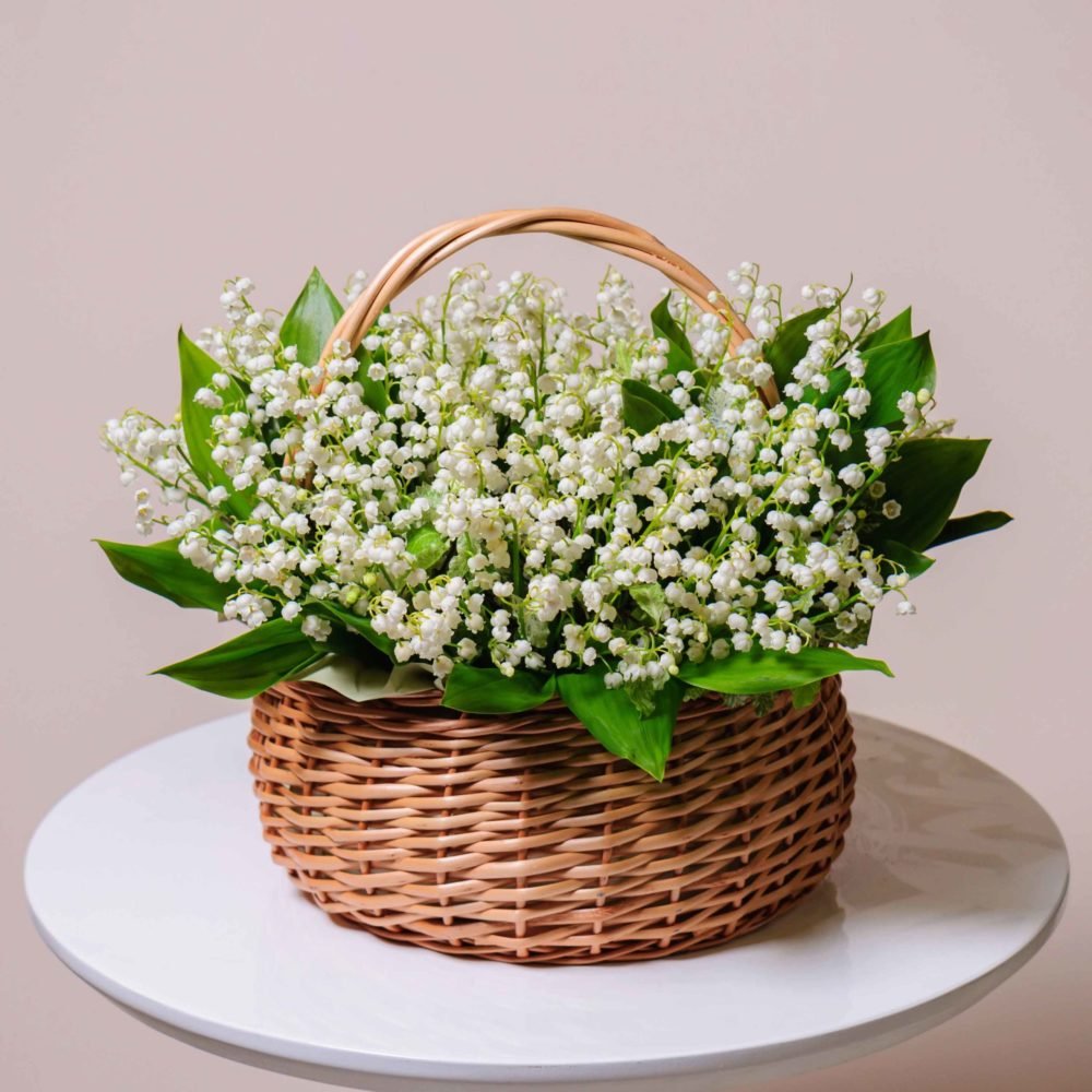 Ландыши в корзинке