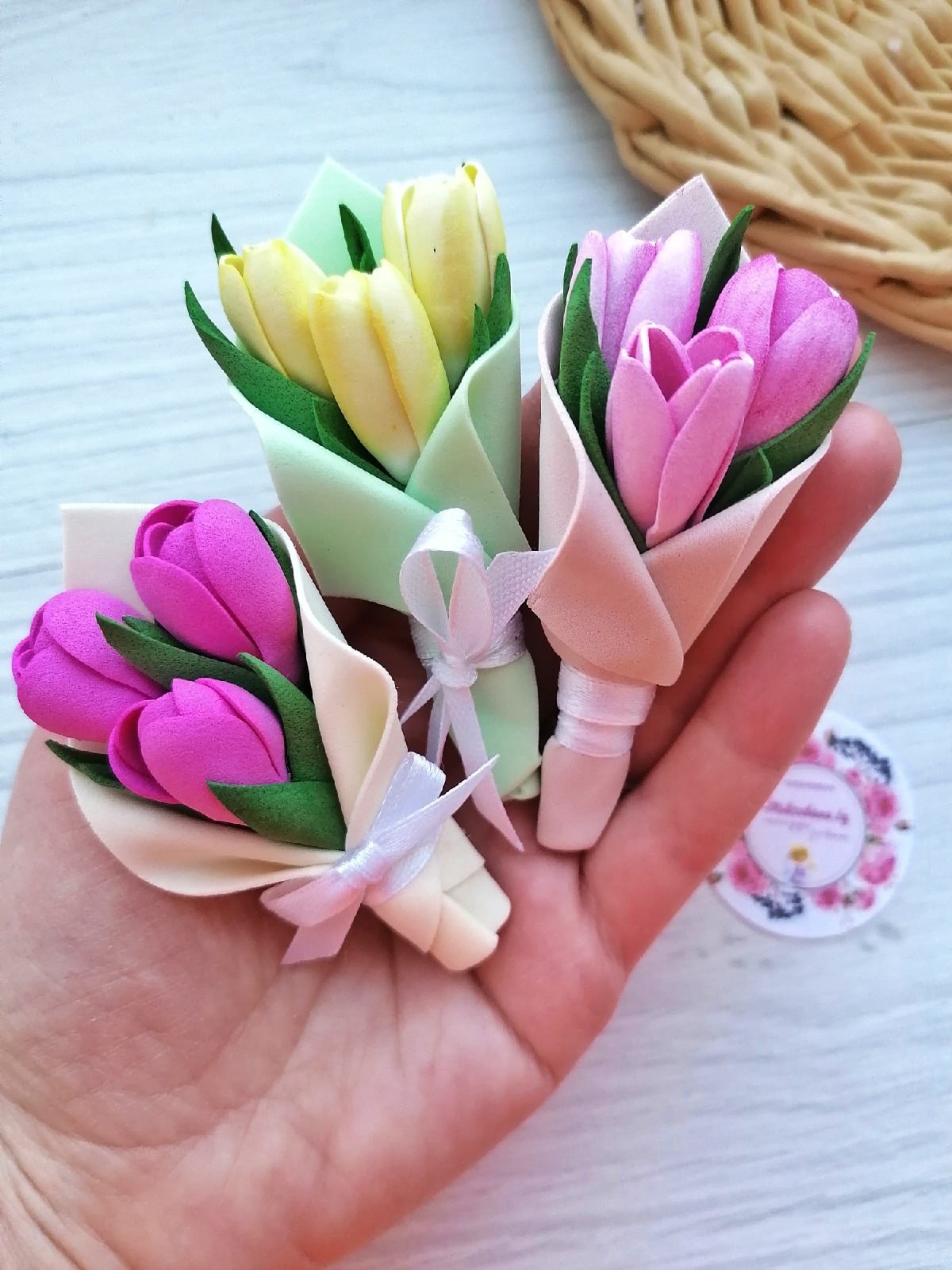 Тюльпаны из фоамирана своими руками