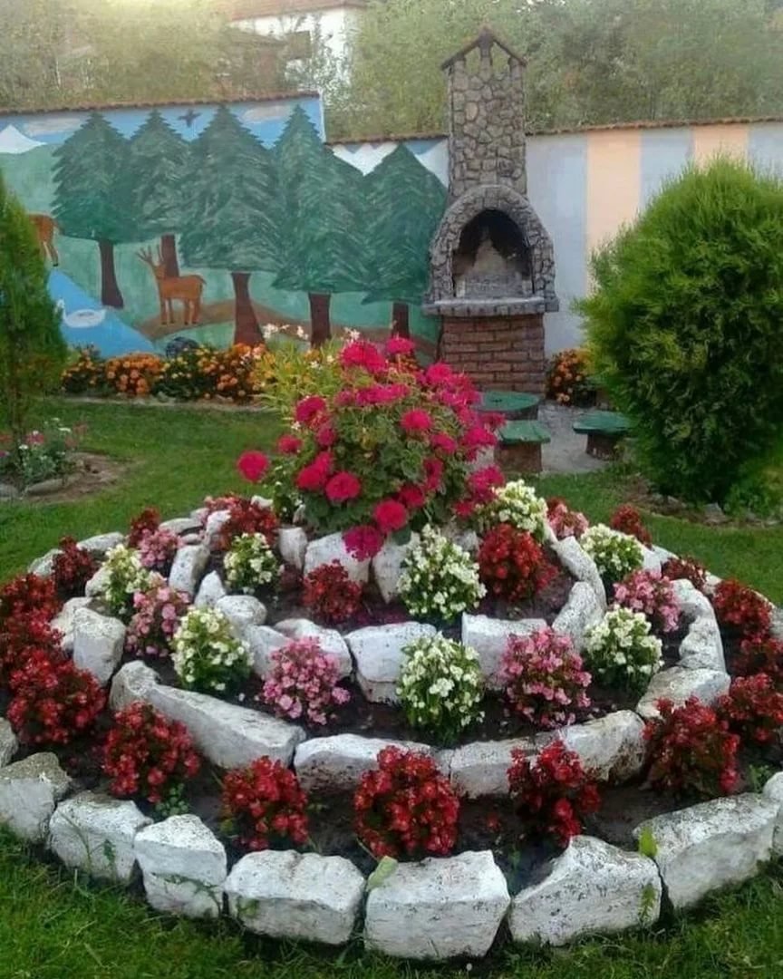 Клумбы на даче