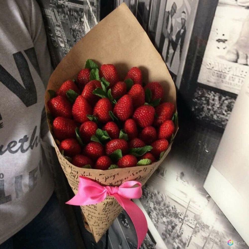 Подарок из клубники