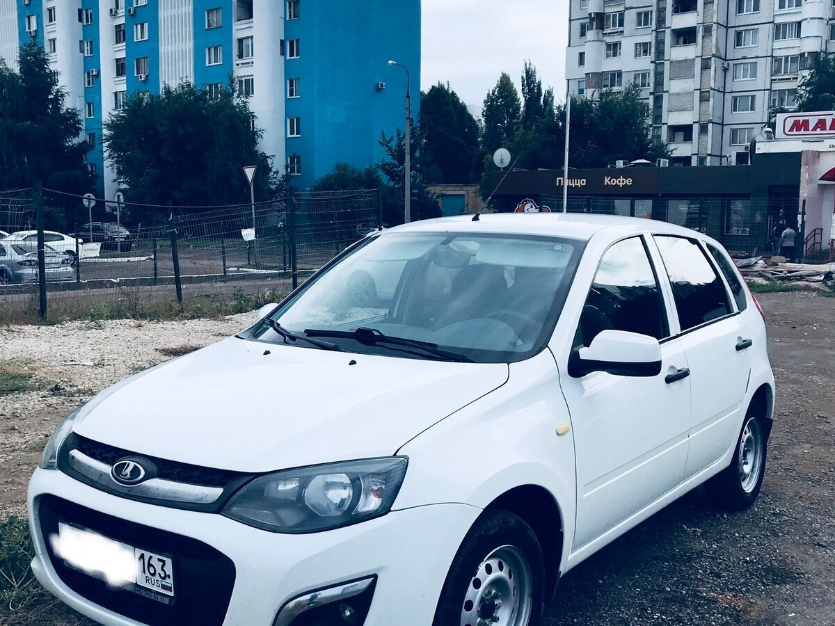 Лада хэтчбек белая