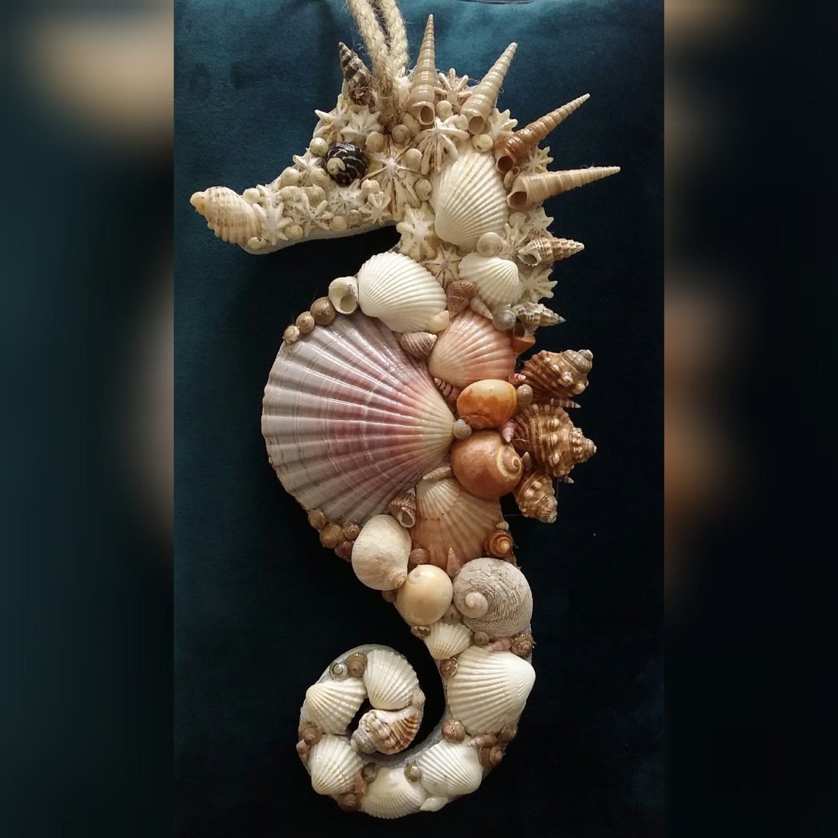 Морской конек из ракушек