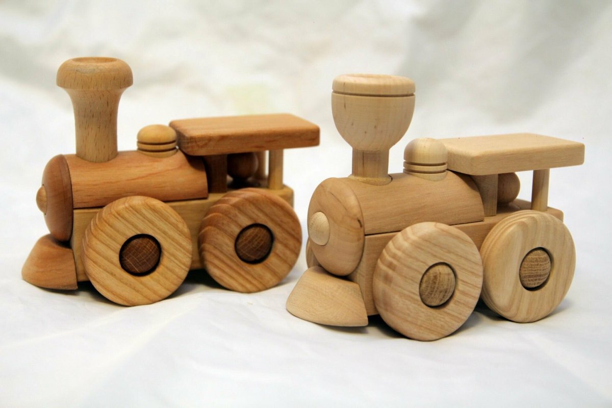 Токарная игрушка из дерева