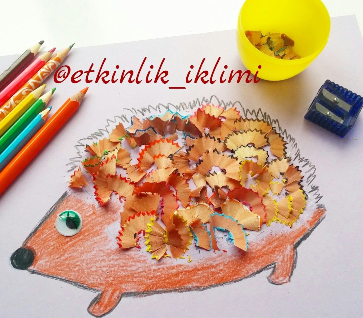 Мозаика из стружки карандаша
