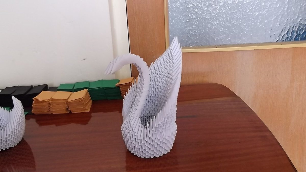 Белые модули для оригами