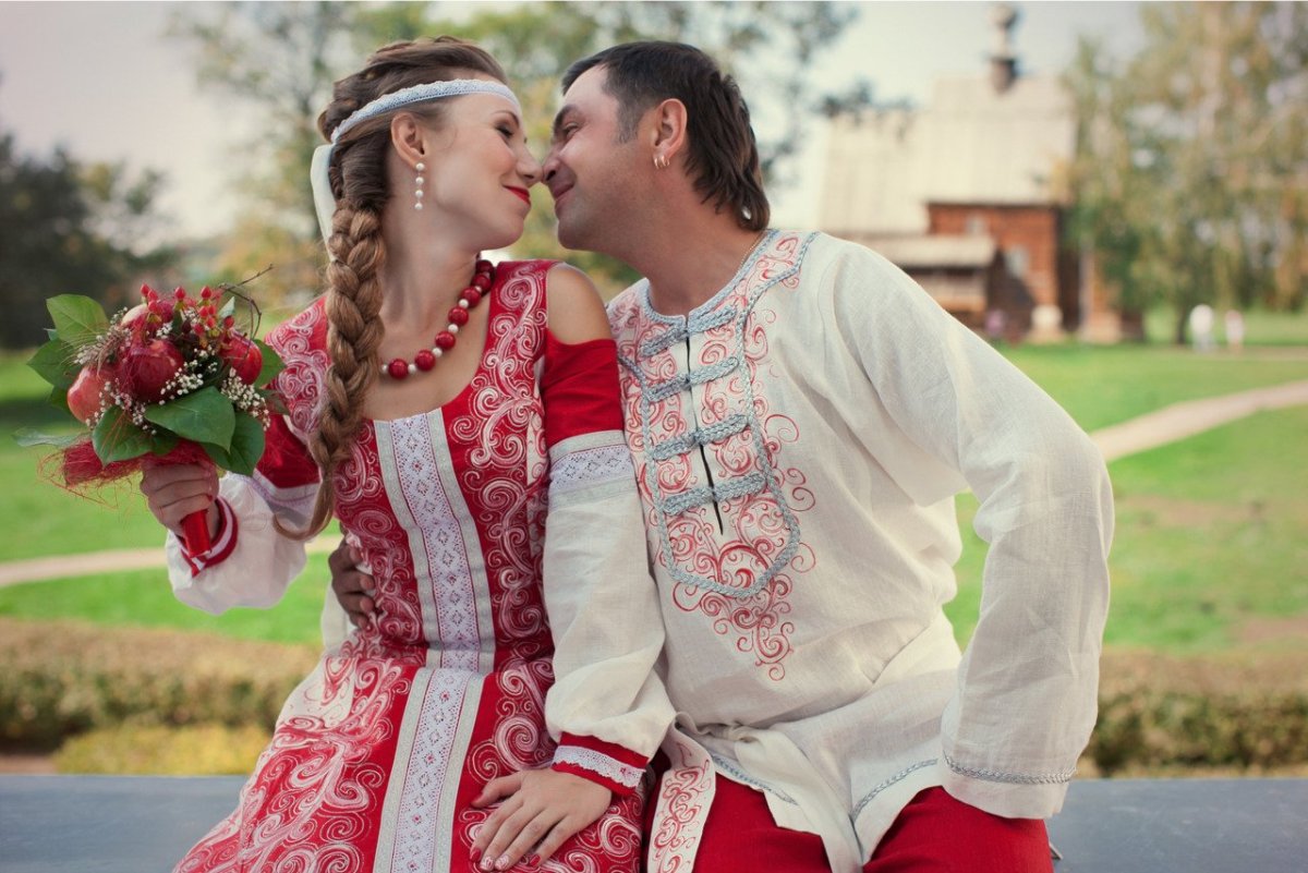 Русский национальный свадебный наряд