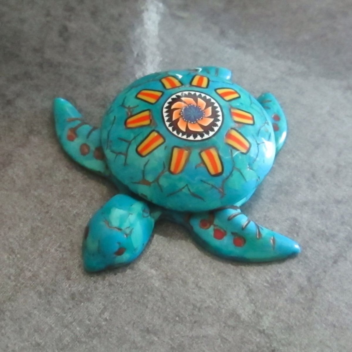 Морская черепаха из соленого теста
