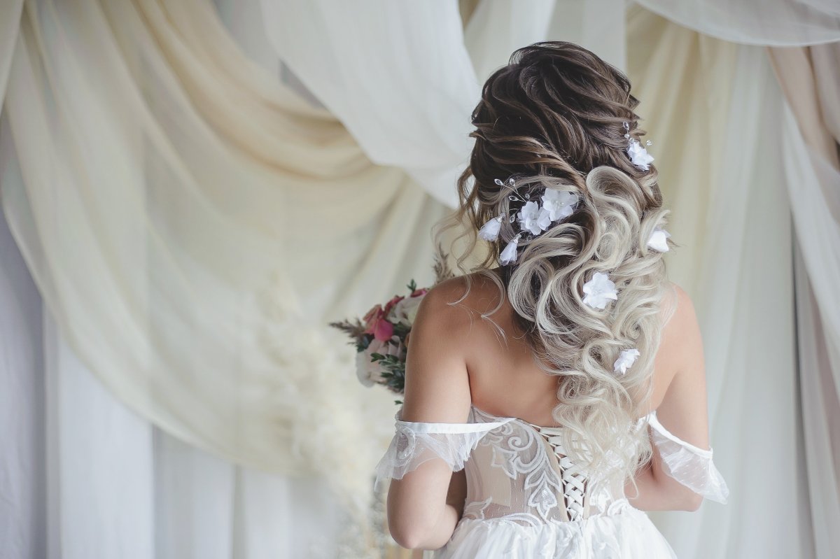 Греческая коса свадебная прическа