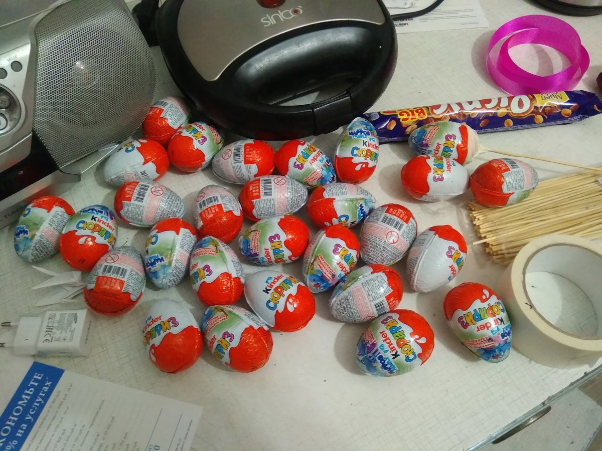 Елочные игрушки из Киндер сюрприза