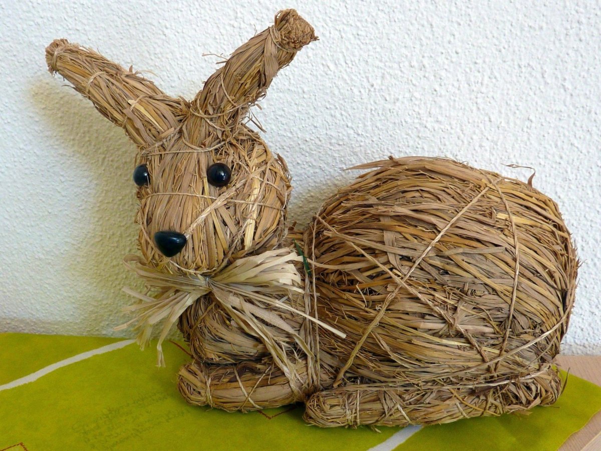 Заяц из сена