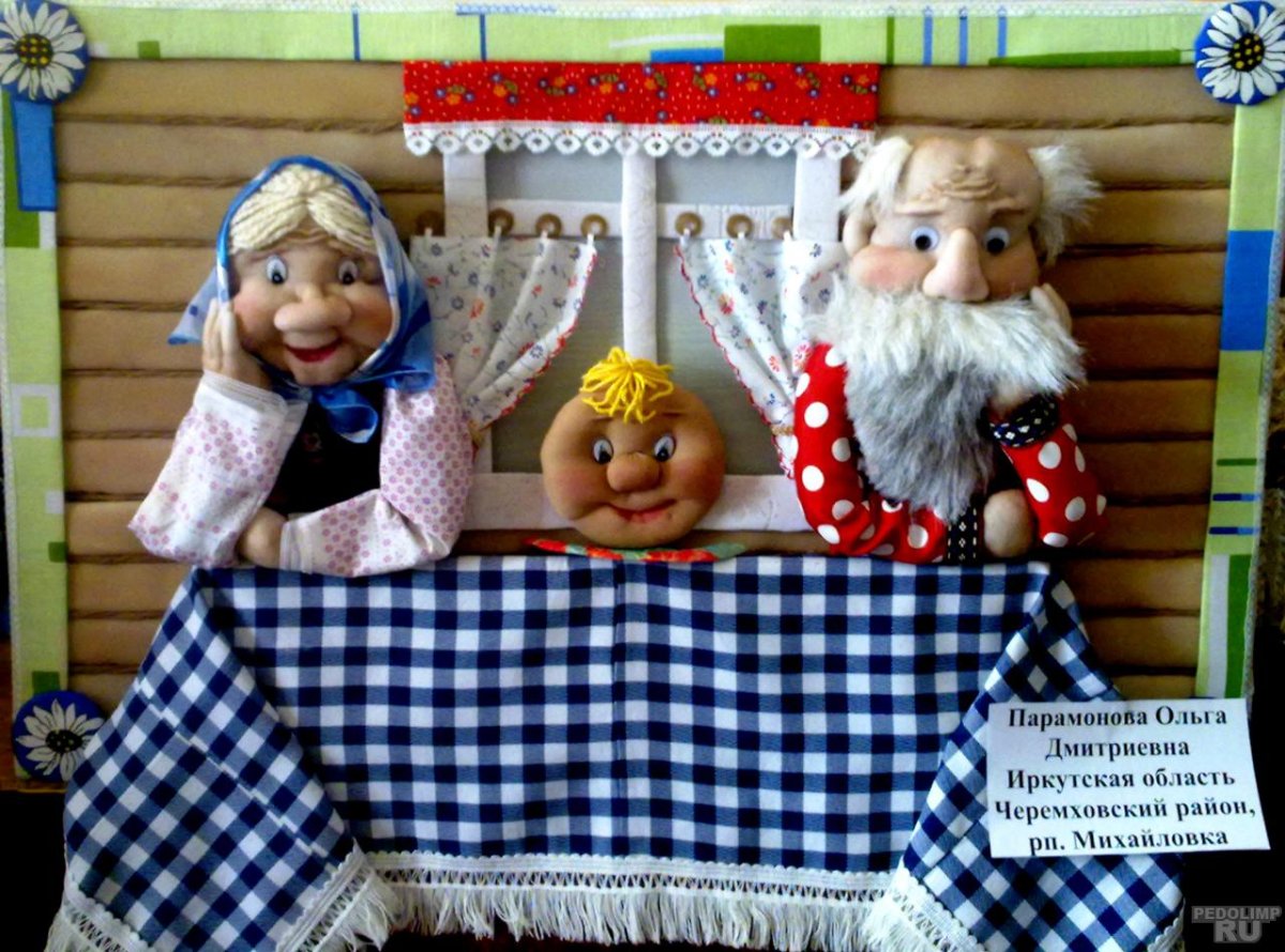 Панно в чулочной технике