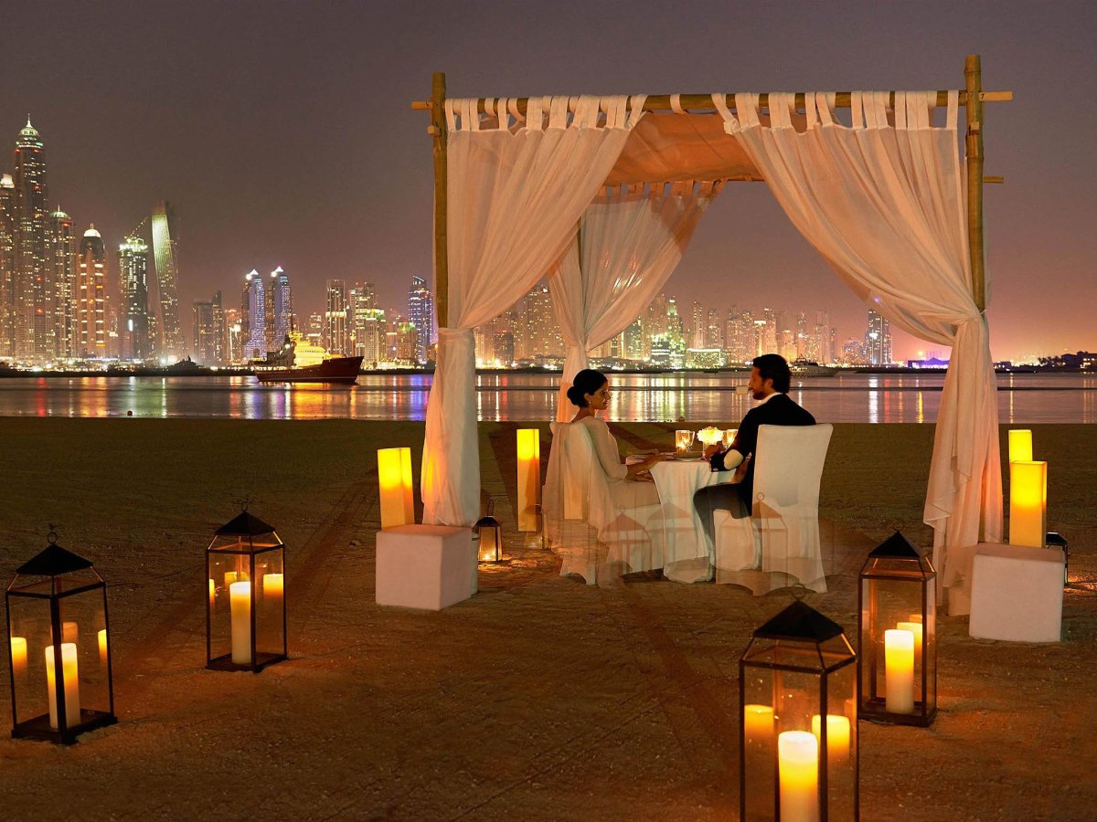 Ночной Fairmont the Palm 5*