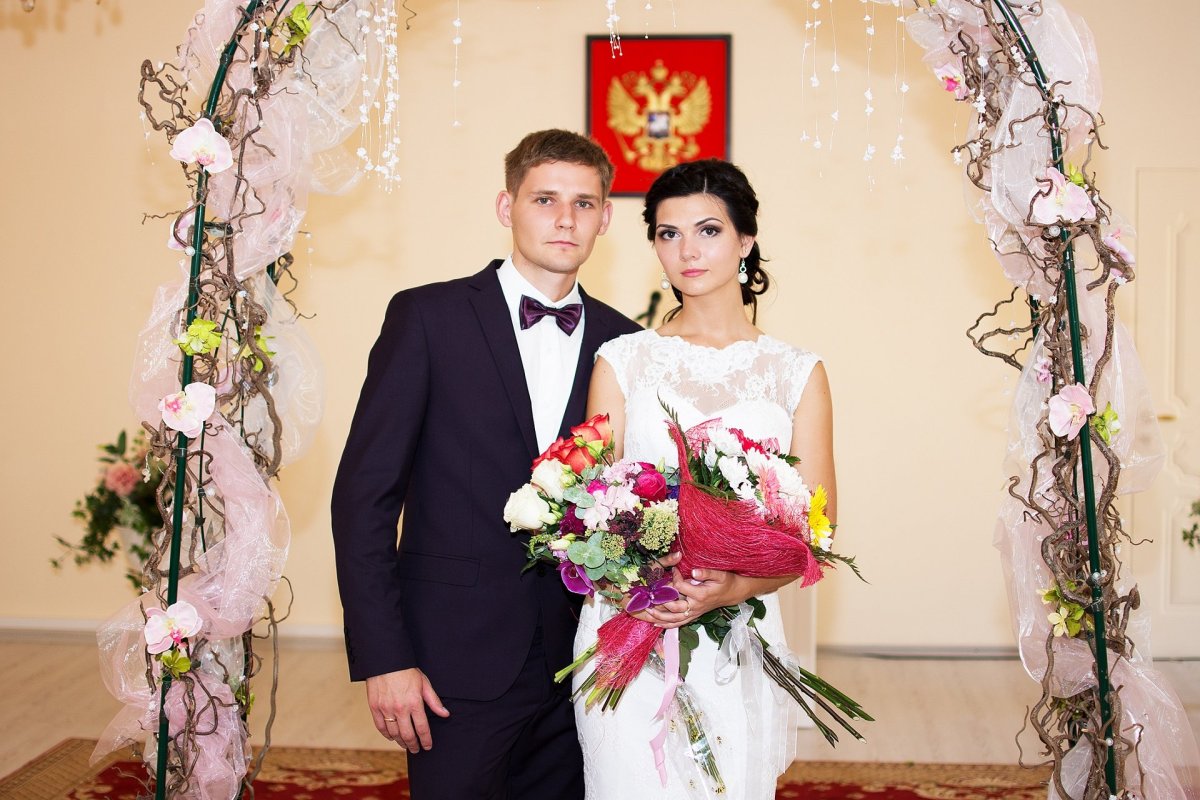 Свадебная фотосессия в ЗАГСЕ