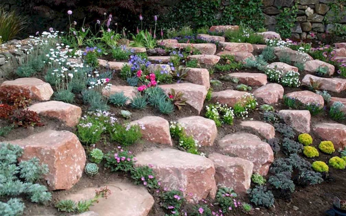 Jardin de Rocaille. Камни в саду