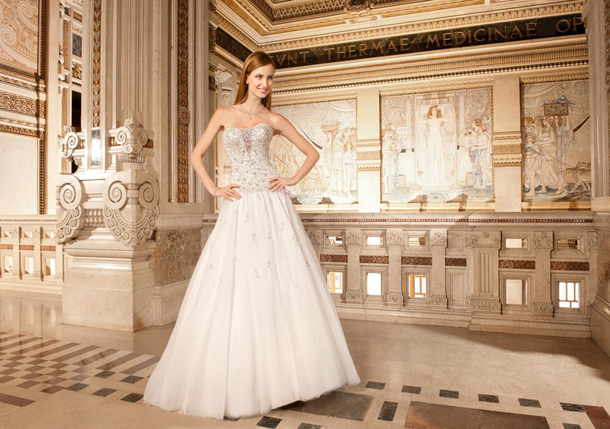 Demetrios Moscow Russia Wedding