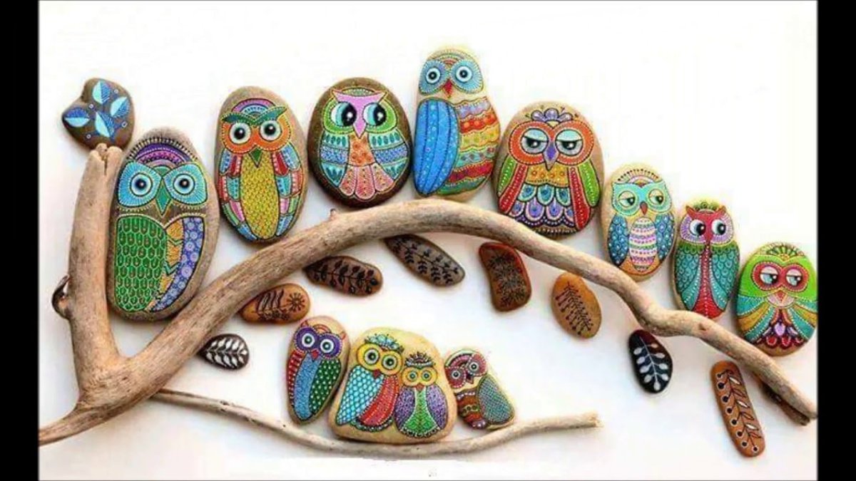 Сова из гальки