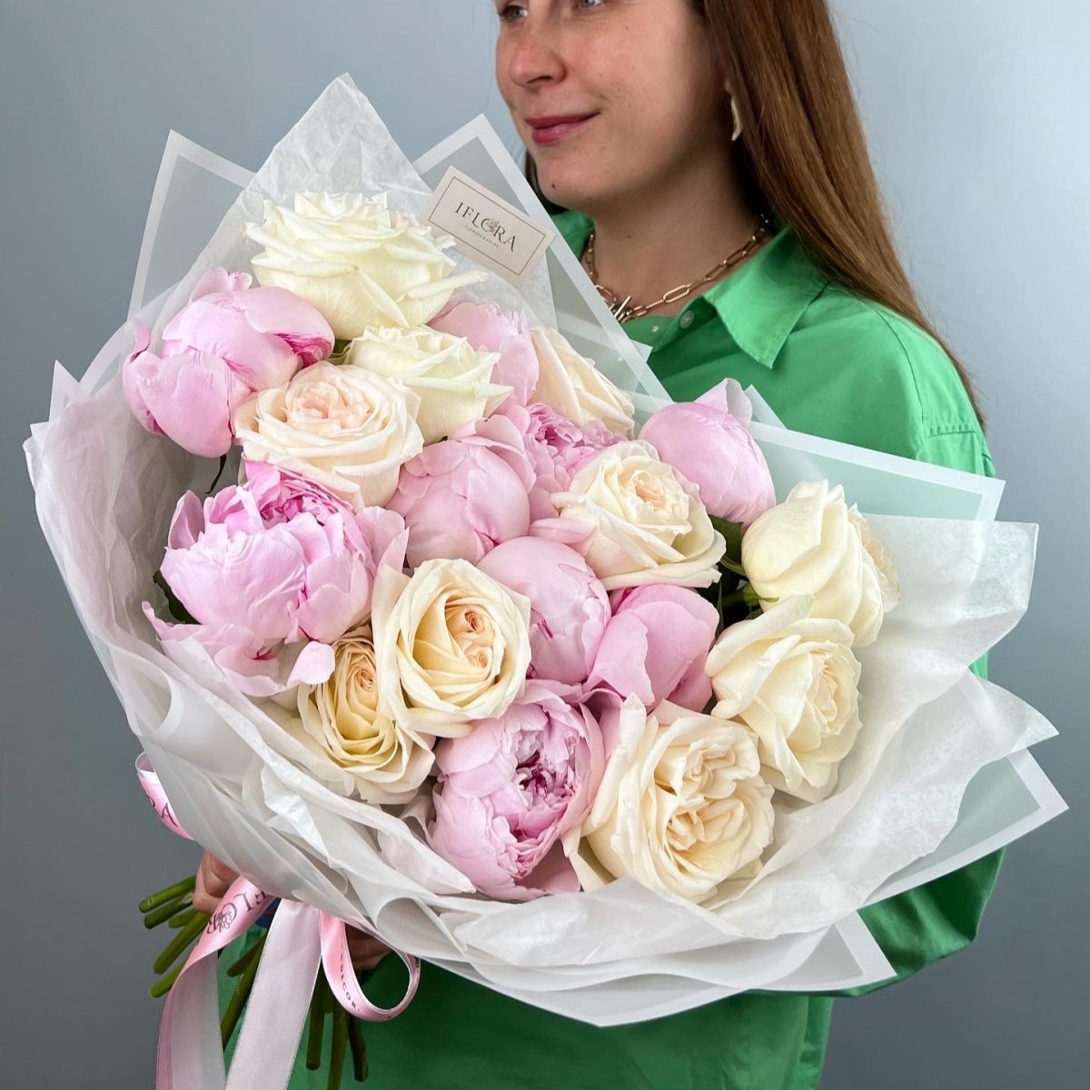 Нежный букет с пионами