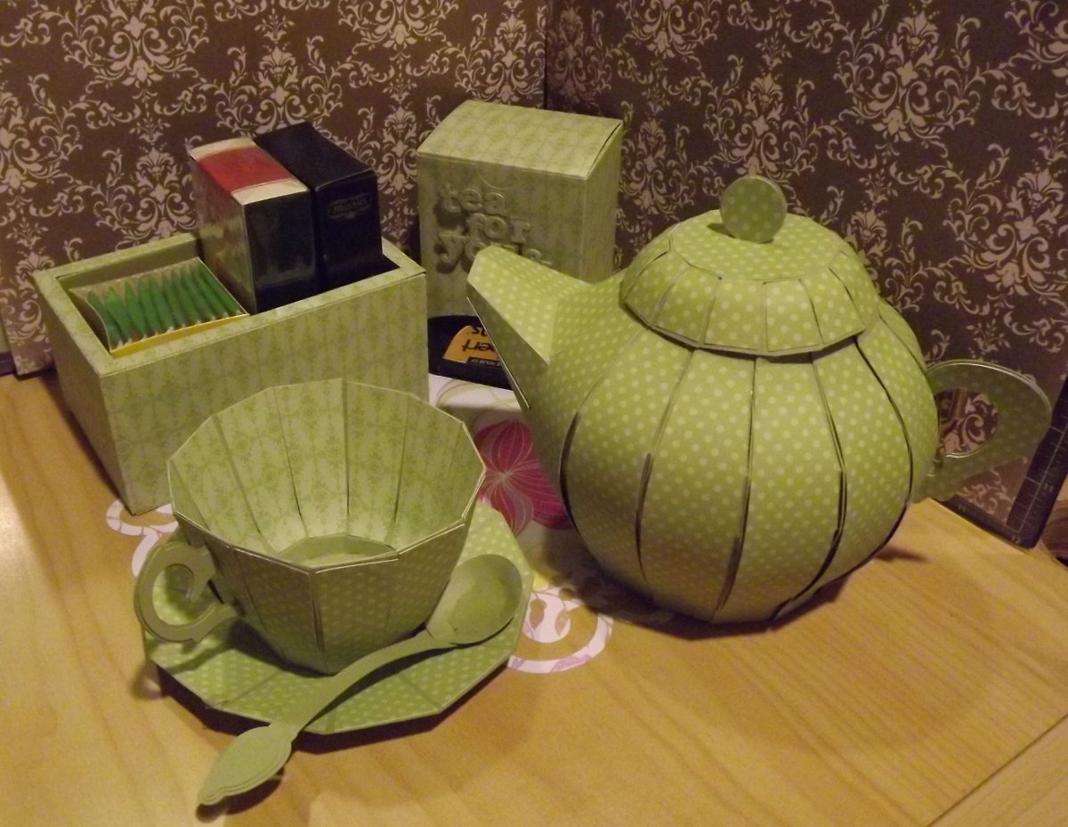Чайный сервиз из картона