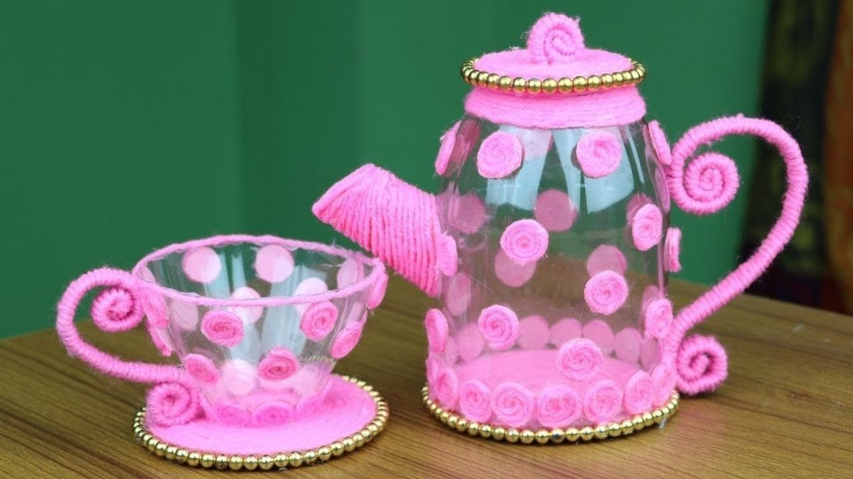 Чайный сервиз из бутылок