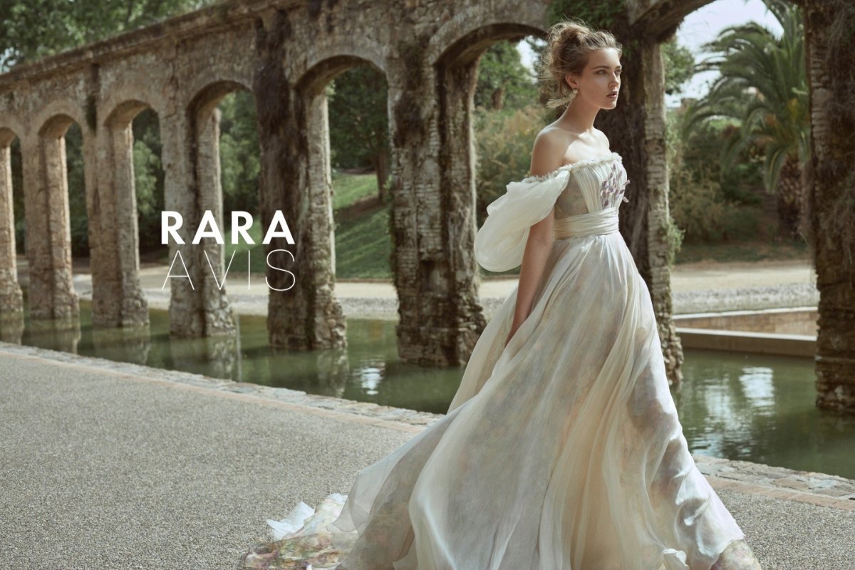Свадебное платье Rara avis Hilori