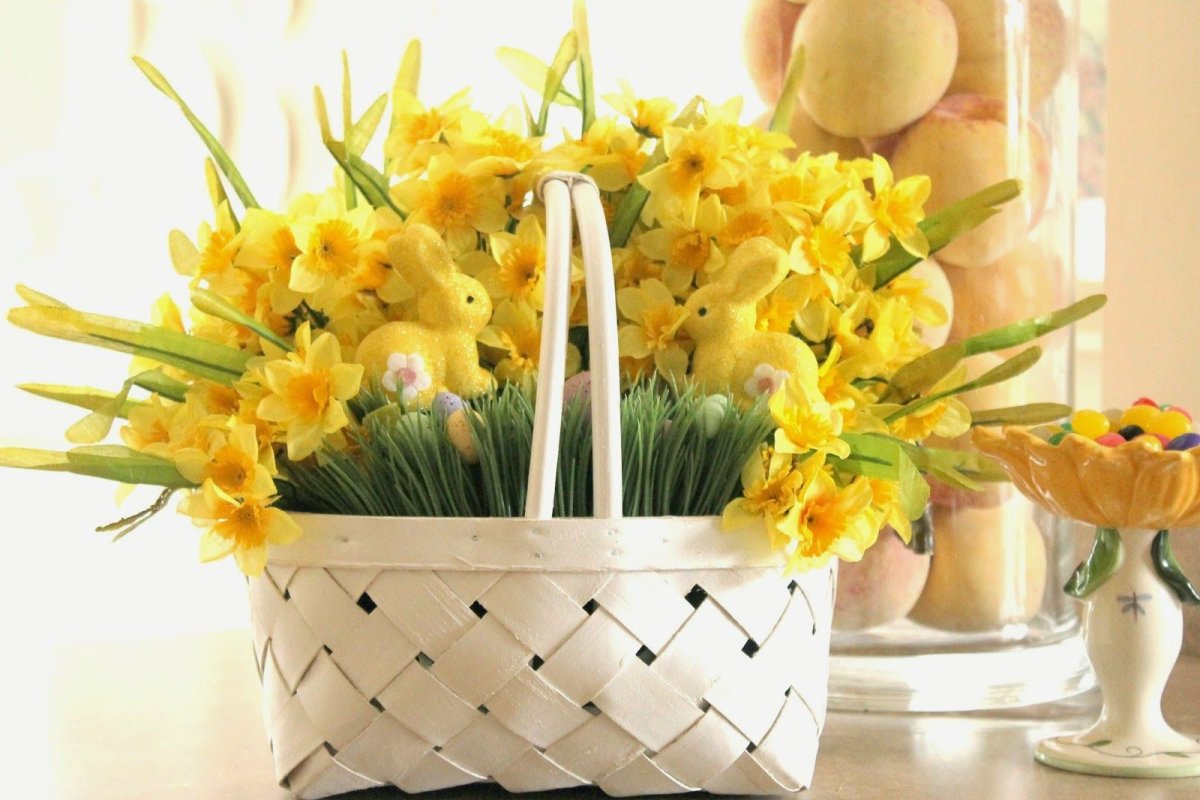 Daffodils Flower Arrangement