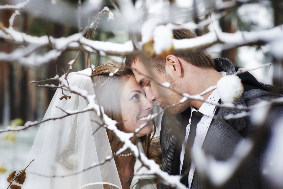 Зимняя свадебная фотосессия