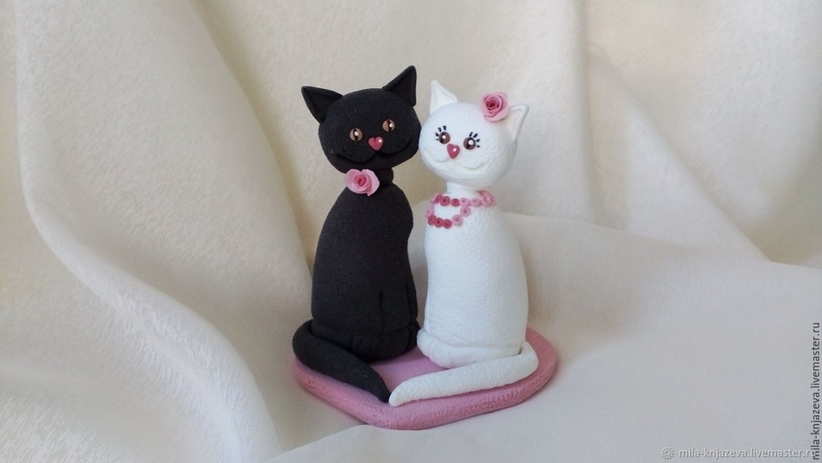 Фигурки кошек из полимерной глины