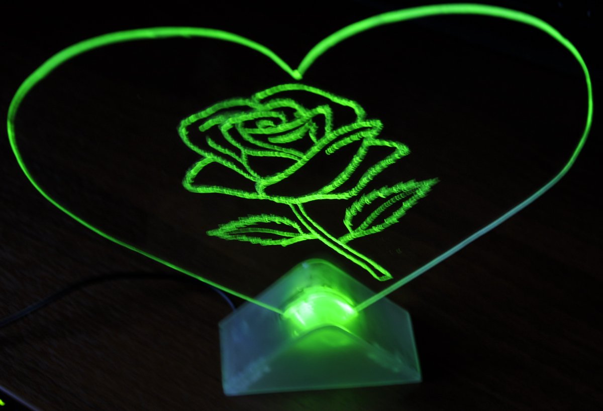 Сердце из оргстекла с подсветкой