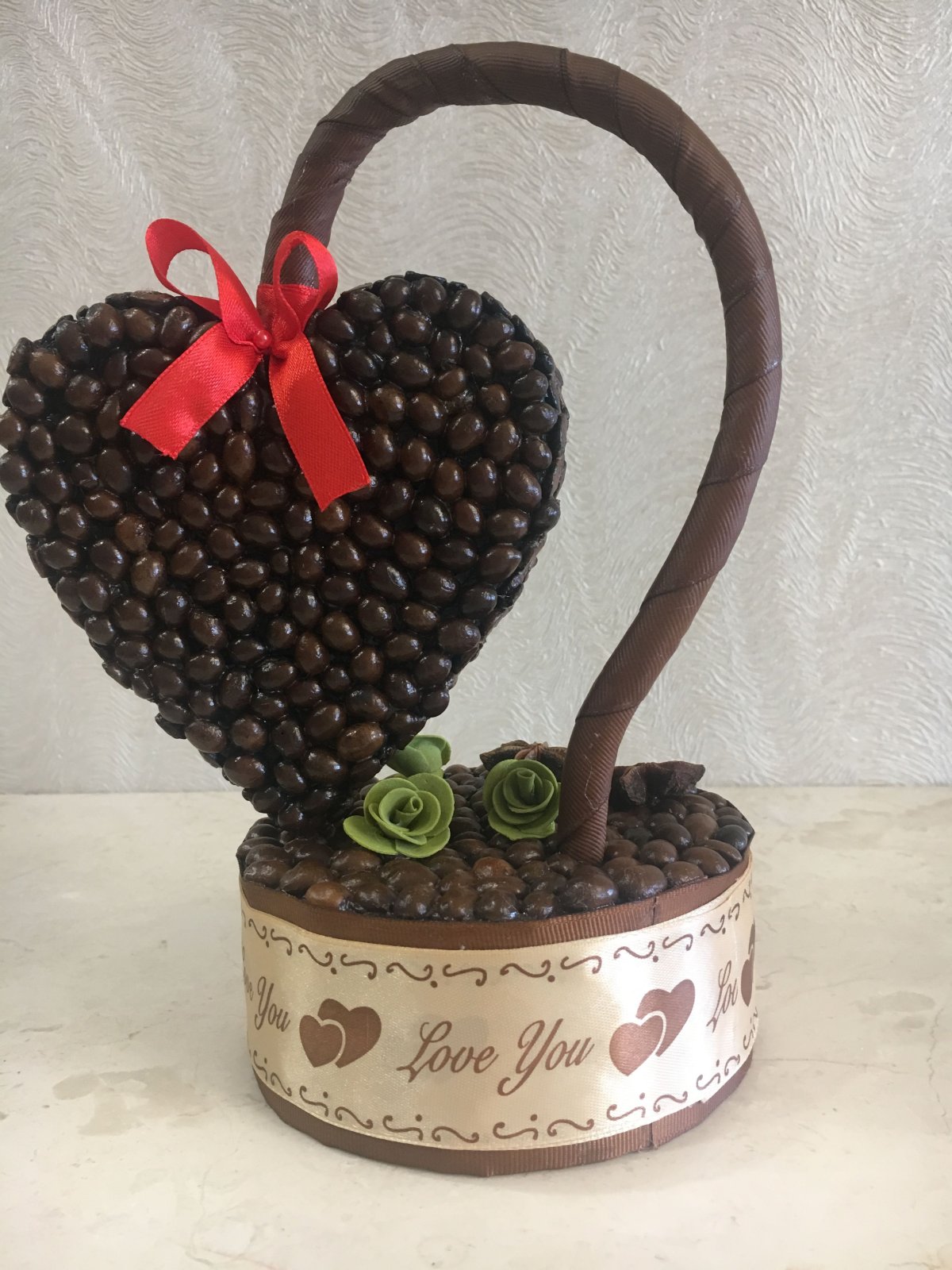 Корзинка из кофейных зерен