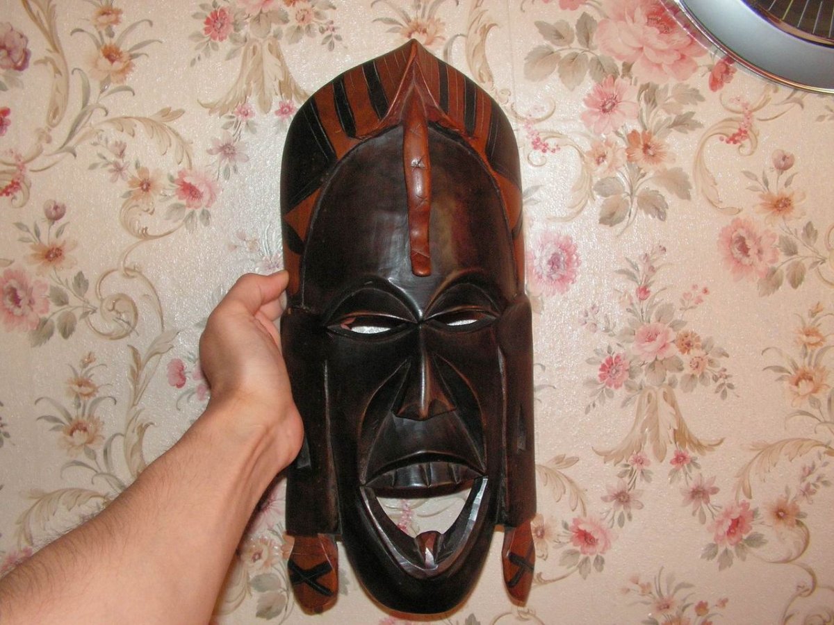 Старинные африканские маски