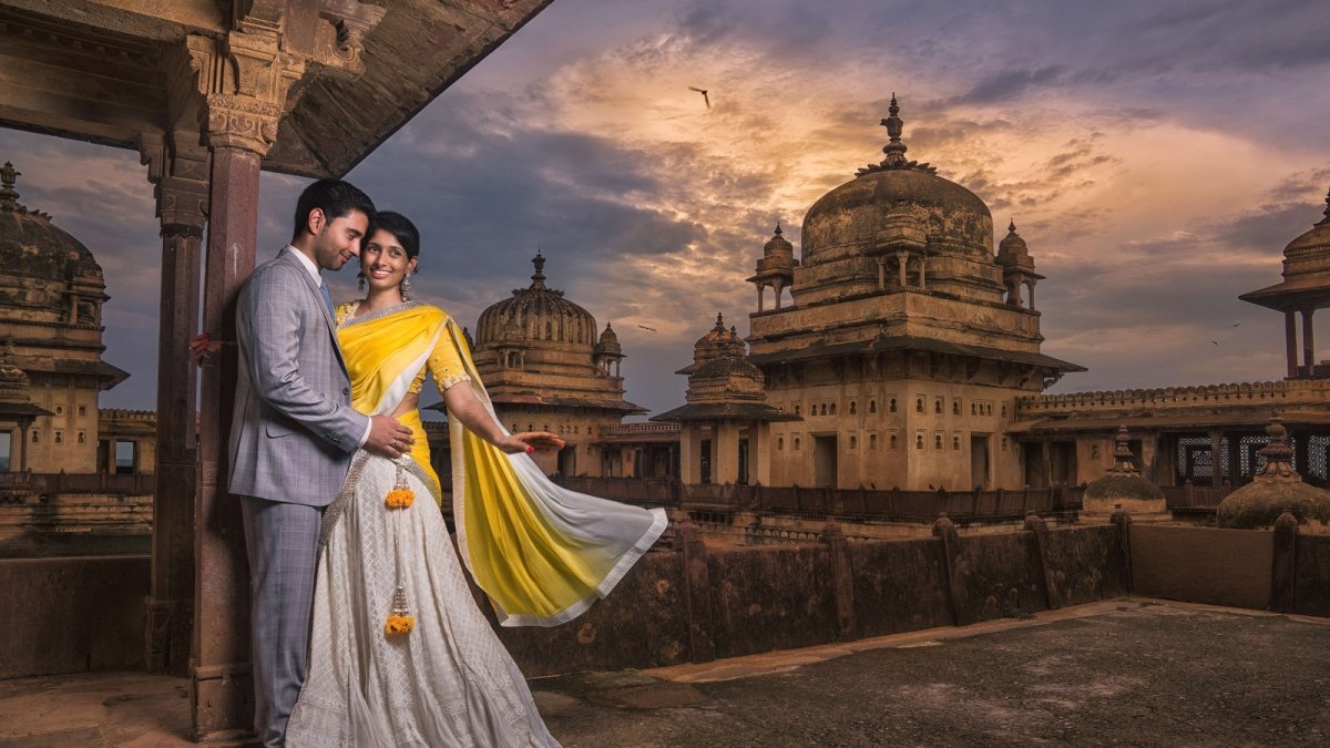 Pre Wedding couple Photoshoot