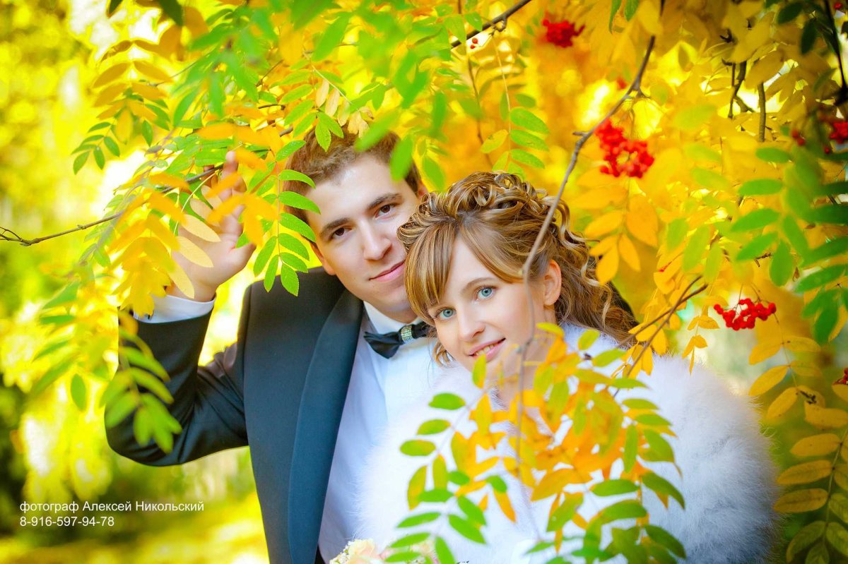 Свадебная фотосессия на природе осенью