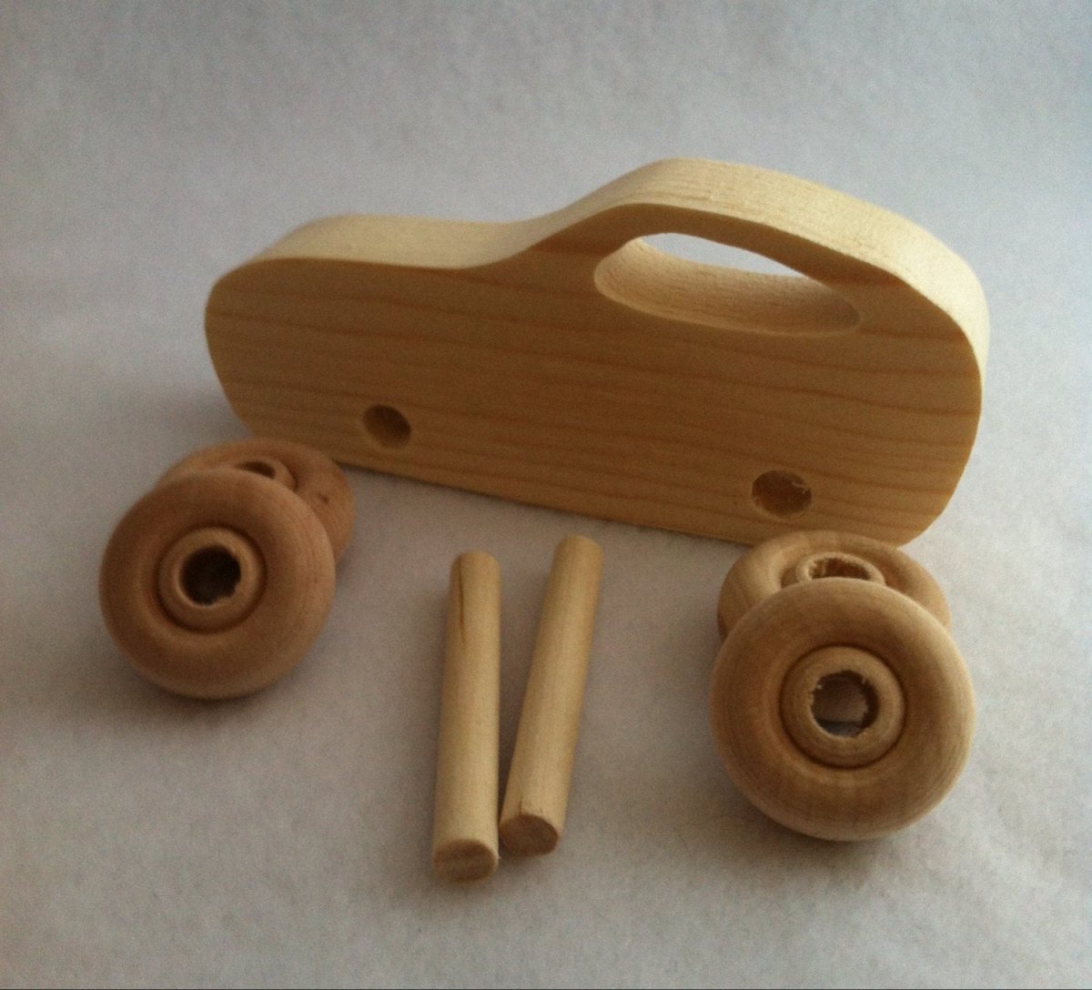 Смешные игрушки из дерева