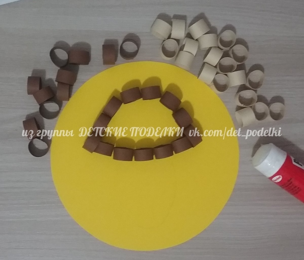 Корзинка из колечек бумаги