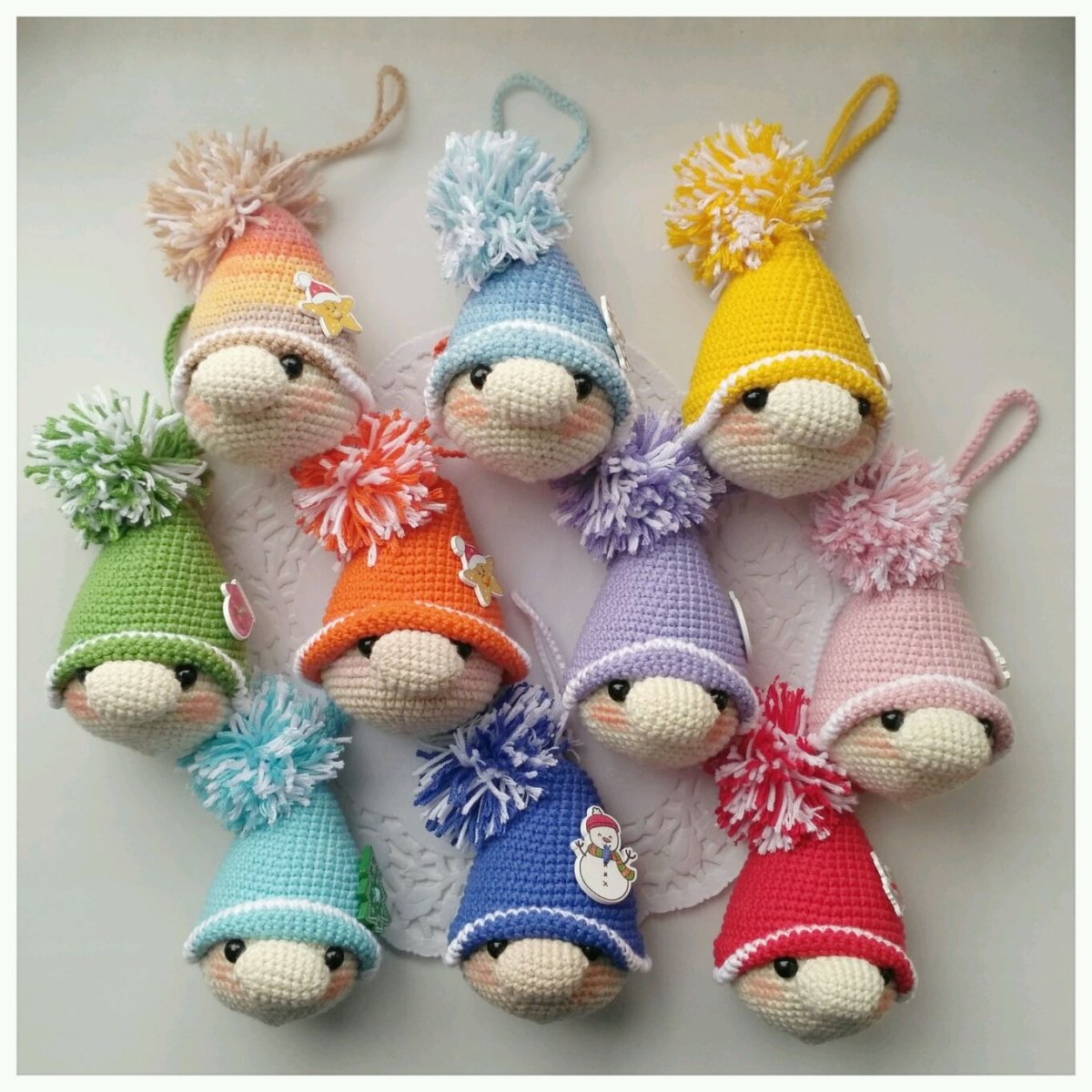 Игрушка амигуруми Гном