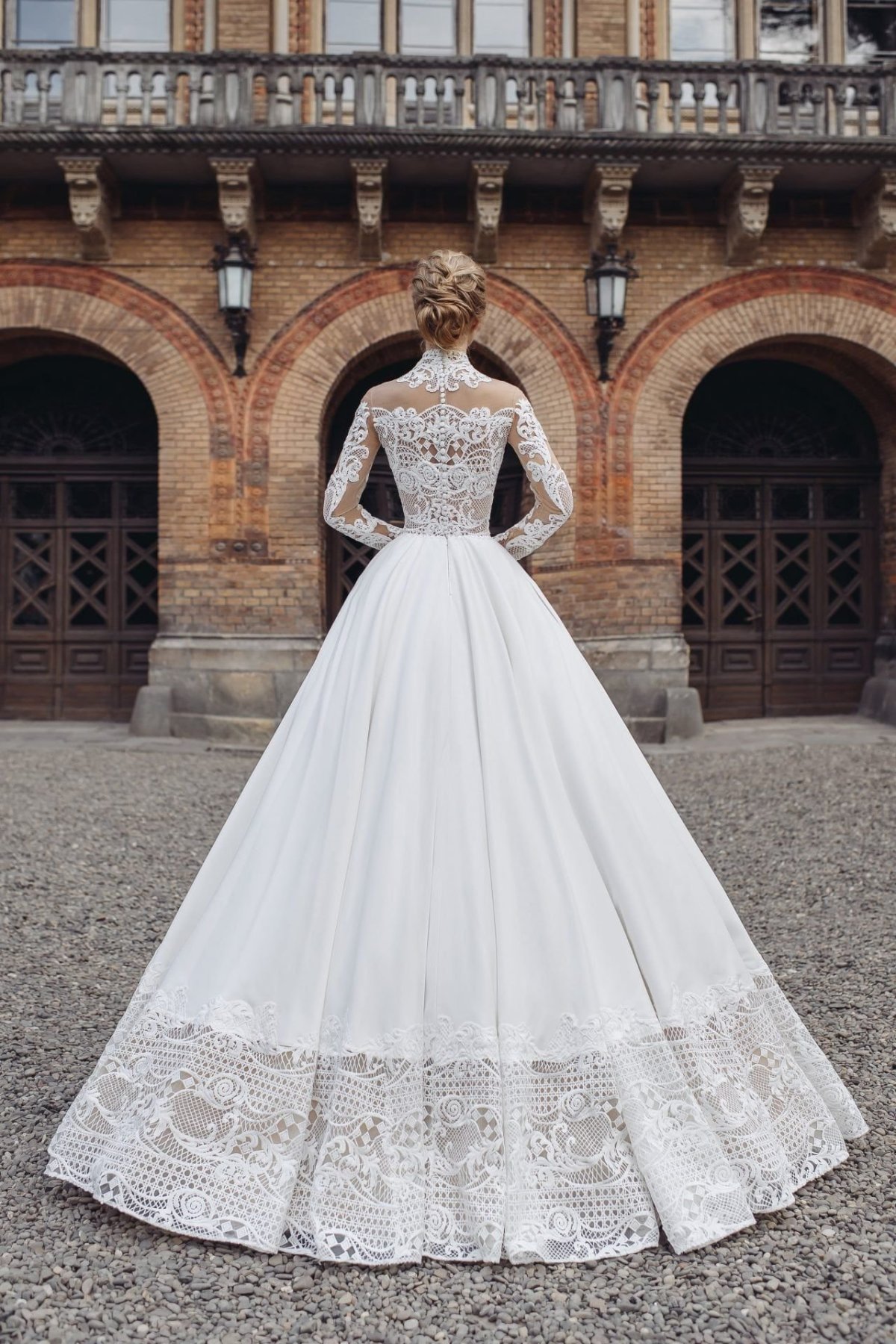 Свадебные платья Amore Bridal