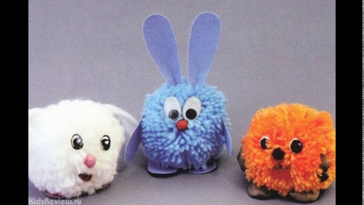 Игрушки из помпонов