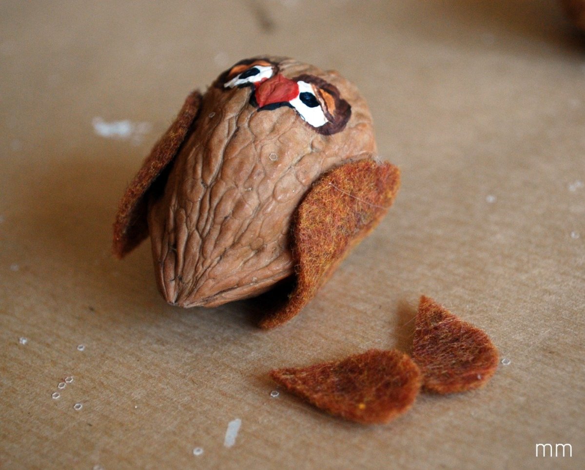 Сова из грецкого ореха