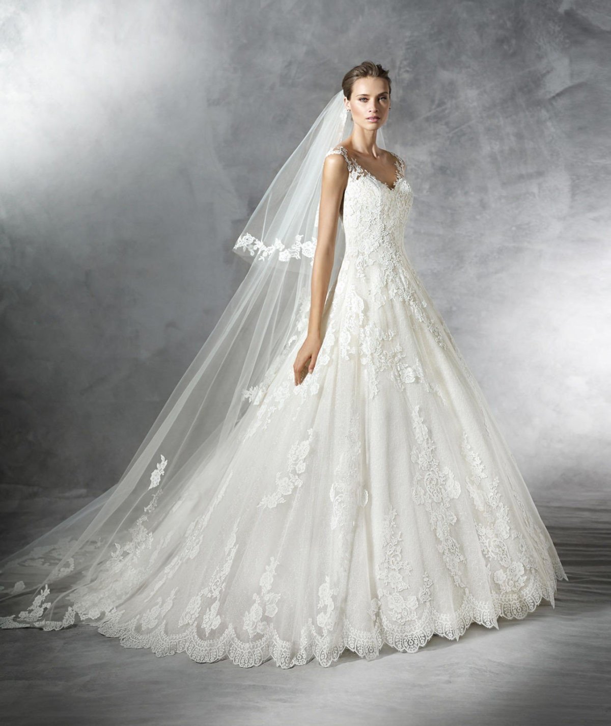 Свадебная коллекция Pronovias 2019